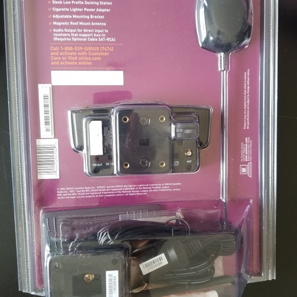 Audiovox Siruis Satellite Radio Receiver, Mobile Dock and Home Dock - Picture 6 of 7